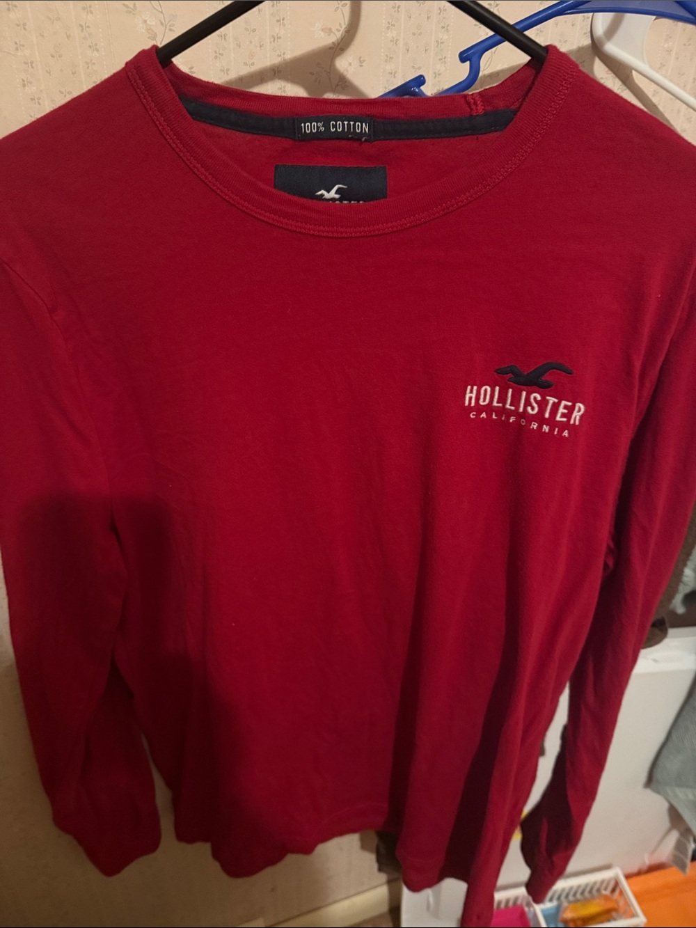 Hollister Deep Crimson Long Sleeve Logo Tee men's medium NWOT
